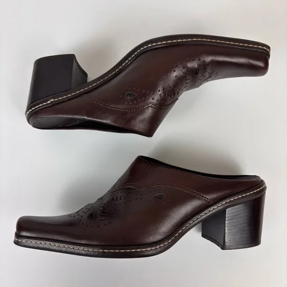 Gianni Bini Leather Mules Western Snip Toe Chunky Heel Slip On Boot Brown Sz 6.5 - Picture 9 of 16